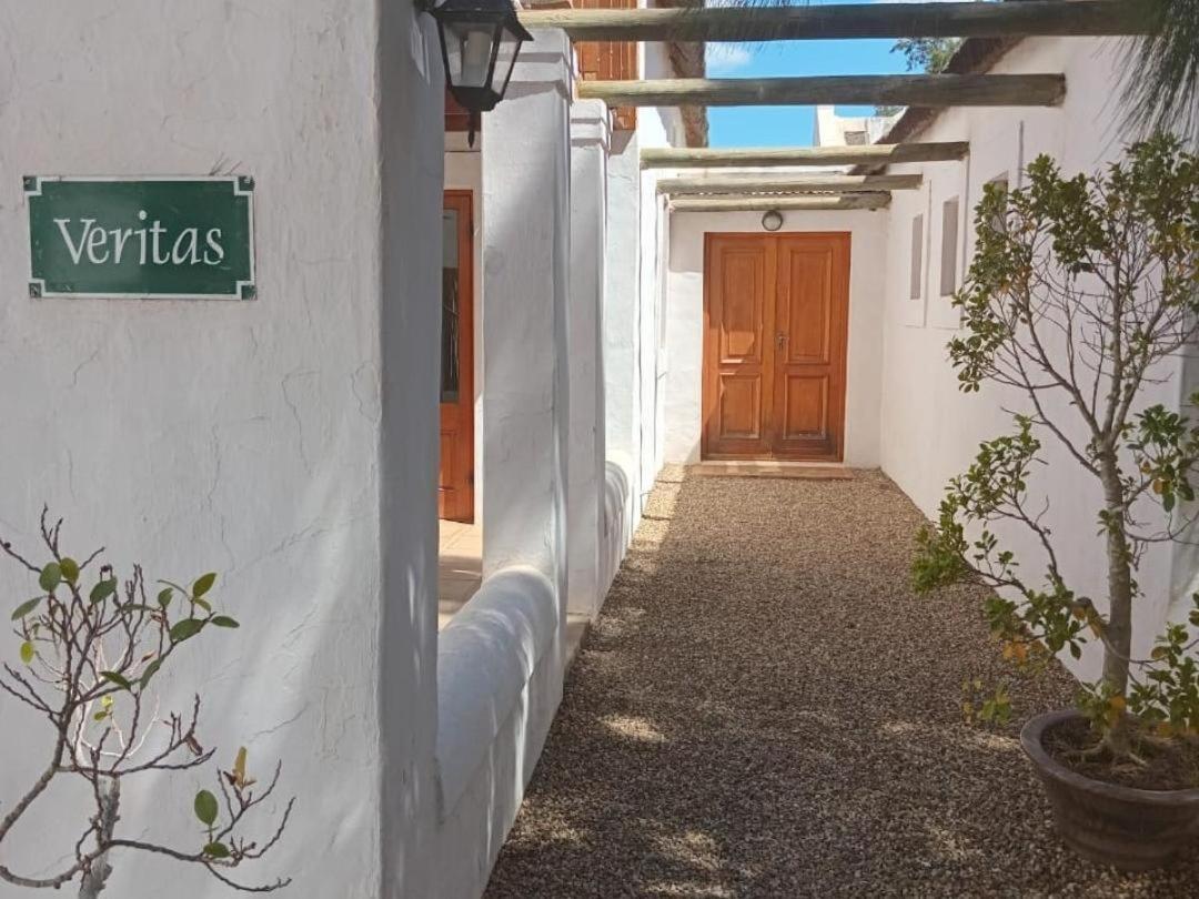 Temenos Retreat Hotel McGregor Room photo